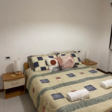 Holiday home Mati 2 Con Navetta 25eur Lonate Pozzolo